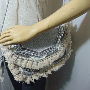 Bolso de Mano de Noche Estilo Bohemio Tribal Indio Banjara, con Forro de Satén, Diseño Étnico, Patrón Geométrico, Hecho a Mano - Product Image 6