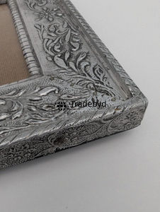 Elegante Marco de Fotos Metálico, Decoración Premium para el Hogar de Tradebyd - Product Image 2