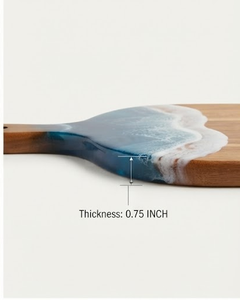 Planche à découper en bois avec incrustation de résine bleue 16x10 pouces, poignée ronde - Product Image 2