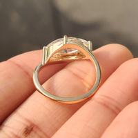 Bague Solitaire de Luxe en Or 10k/14k/18k avec Diamant Marquise et Moissanite de Laboratoire Certifiée IGI, Sertissage Bypass, Bijoux de Mariée Tendance