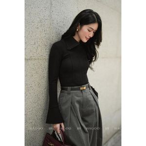 Elegante Camiseta de Punto de Manga Larga con Cuello Vuelto y Ajuste Delgado para Mujer, Color Sólido, Todas las Temporadas [A8086] - Product Image 1