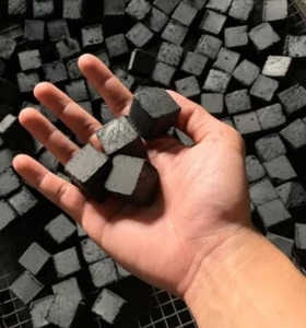 Briquettes de charbon de coco de qualité supérieure pour barbecue, grillades et chicha |   Écologique, naturel, sans fumée, durée de combustion de 4 à 6 heures - Product Image 4