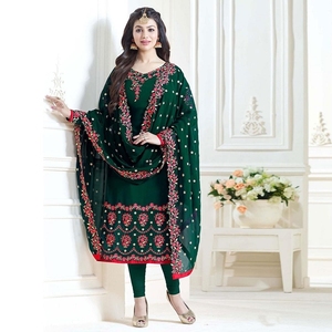 Conjunto de shalwar kameez de chifón tradicional de alta calidad para mujer, de 3 piezas, con chal bordado para bodas y fiestas - Product Image 4