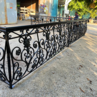 Système de balustrade de balcon moderne en fer forgé et acier inoxydable pour villa, fenêtre Juliette extérieure avec garantie d'un an, marque TTD