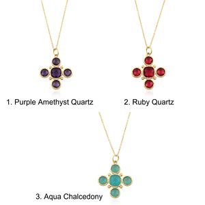 Collier pendentif croix en quartz améthyste violette délicat, bijoux spirituels, métal texturé, chaîne en laiton plaqué or 18 carats. - Product Image 2