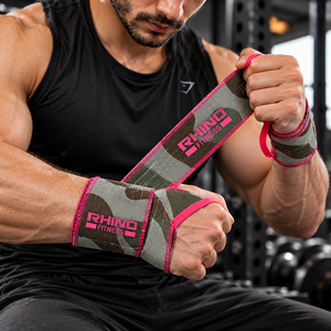 ผ้าพันข้อมือลายพราง Rhino Fitness พร้อมสายรัดสีชมพู สำหรับมือซ้าย แบบตีนตุ๊กแก สำหรับยกน้ำหนักและฝึกซ้อมในยิม - Product Image 4