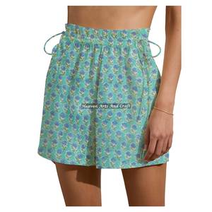 Nouveaux shorts de week-end en coton imprimé Sanganeri pour femme, avec cordon de serrage, pour l'été, vêtements de détente, imprimé bloc en coton, shorts de plage avec cordon de serrage - Product Image 1