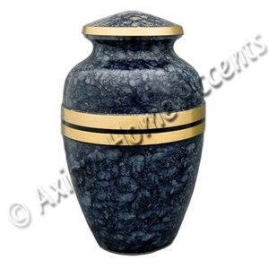 Urna Funeraria de Latón Estilo Americano con Banda Plateada Grabada a Mano para Cenizas Humanas Adultas por Axiom Home Accents - Product Image 3