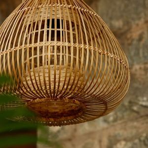 Lámpara Colgante de Bambú Natural Tejida a Mano para Renovación Residencial y Soluciones de Iluminación Comercial - Product Image 6