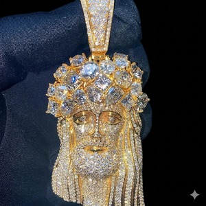 Colgantes de Hip Hop con Diamantes de Imitación VVS Personalizados y Colgantes con Nombre, de Alta Demanda, de Proveedor Indio. - Product Image 3