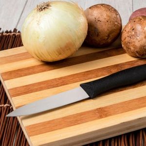 Cuchillos de Cocina con Mango Negro, Juego de Tres Piezas con Hojas de Punta Fina para Pelar Patatas y Cebollas, y Preparar Alimentos - Product Image 6