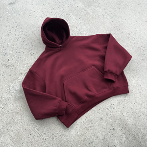 เสื้อฮู้ดดี้โอเวอร์ไซส์ผู้ชาย สีเบอร์กันดี ผ้าฝ้ายเฟรนช์เทอร์รี่ สวมใส่สบายๆ ในฤดูใบไม้ร่วง แขนยาว ดีไซน์กระเป๋าเสื้อ รุ่น 2027 - Product Image 1