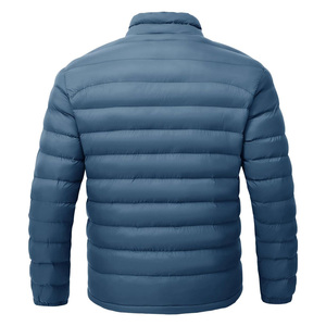 Veste matelassée légère pour homme sur mesure avec rembourrage chaud, finition douce au toucher et support direct d'usine de vêtements - Product Image 2