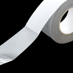 Rouleau de pansement médical non tissé hypoallergénique à haute adhérence, personnalisable en gros, pour la fixation de bandages en clinique - Product Image 5