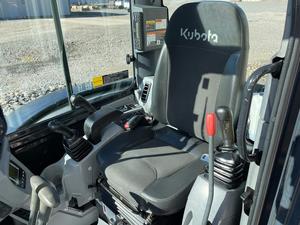 รถขุดขนาดเล็ก Kubota KX040-4 แบบมีห้องโดยสาร รถขุดตีนตะขาบขนาดกะทัดรัด ระบบไฮดรอลิก สำหรับงานก่อสร้างในฟาร์ม - Product Image 6