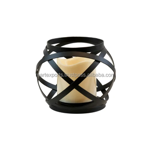 Linterna de vela de metal dorado antiguo hecha a mano, decoración colgante elegante para sala de estar, patio, balcón o uso en el jardín - Product Image 1