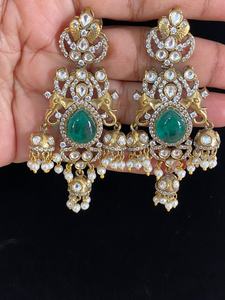 Boucles d'oreilles vintage AD Polki |   Bijoux de mariage indiens en laiton plaqué or avec émeraude, faits à la main, vente en gros - Product Image 4