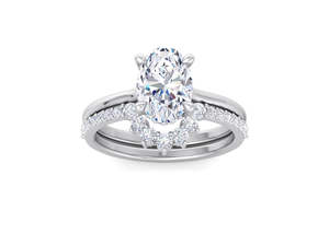 Bague de fiançailles solitaire en diamant de laboratoire taille marquise avec pierres latérales, en or plaqué rhodium 18 carats, sertie à griffes, style classique et minimaliste - Product Image 2