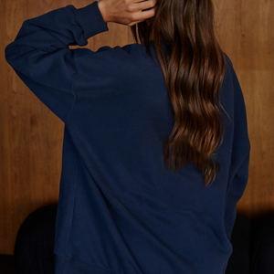 Sweat-shirt en molleton décontracté à coupe ample personnalisé, pull à col rond rouge pour femme, confort supérieur - Product Image 5