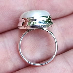 Bague en argent sterling fait main avec perle naturelle ronde sertie clos, bijou bohème, cadeau pierre de naissance de juin - Product Image 5