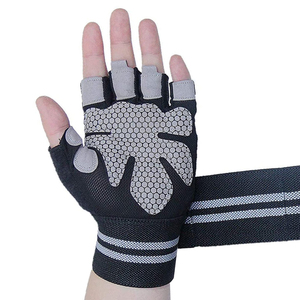 <b>Half</b> Finger Gym Gloves Mesh Material Black Adjustable Wrist Strap Non <b>Slip</b> Breathable Unisex Fitness Workout Gear - Product Image 4