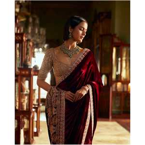 Hermoso Sari Rojo para Bodas FB con Trabajo de Hilo y Dori, Talla M, para Fiestas - Product Image 6