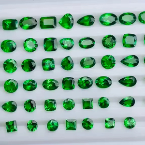 Tsavorita natural sin calentar ni tratar, calidad AAA, brillo intenso, alta claridad, color verde vibrante, corte y elaboración perfectos. - Product Image 3