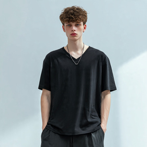 T-shirt Homme Col V Oversize Manches Courtes 100% Polyester Nouvelle Collection Été Haut de Gamme T-shirts Légers Col V pour Homme - Product Image 2