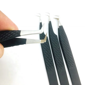 Pinzas de extensión de pestañas de 75 grados con etiqueta privada personalizada pinzas de volumen rectas finas y delgadas de sujeción fuerte con punta puntiaguda de fibra - Product Image 2