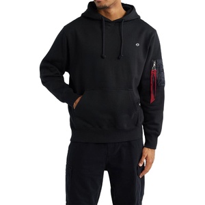 Sweat à capuche pour homme en gros avec fermeture éclair utilitaire sur la manche, design minimaliste streetwear, couleur unie, en molleton de coton, personnalisable - Product Image 1