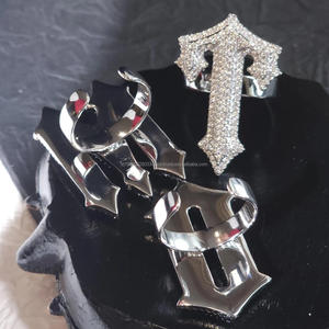 Anillo de Boda Personalizado con Iniciales en Moissanita Helada, Número y Letra Personalizados, Joyería Hip Hop, Plata de Ley con Baño de Rodio, Clásico - Product Image 2