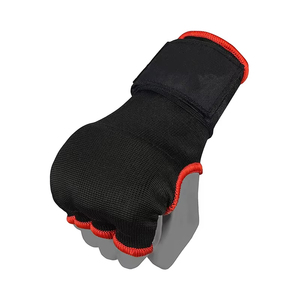 Gants de boxe intérieurs personnalisés avec logo et taille, fermeture auto-agrippante, fabriqués au Pakistan pour l'entraînement, fabrication par paire. - Product Image 2