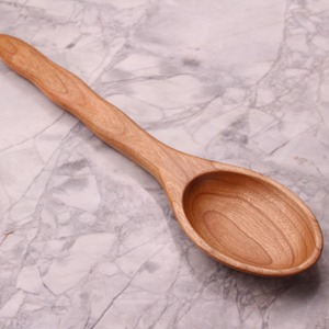 Cuillère de cuisine en bois naturel, fabriquée à la main, manche long, design minimaliste, cuillère de service en bois massif pour soupe, café, miel - Product Image 4