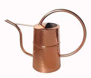 Arrosoir décoratif en métal, outil de jardinage durable pour une utilisation intérieure et extérieure - Product Image 5