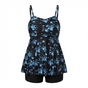 Maillot de bain imprimé floral pour femme, grande taille, haut à bretelles torsadées froncé avec short, ensemble bikini - Product Image 1