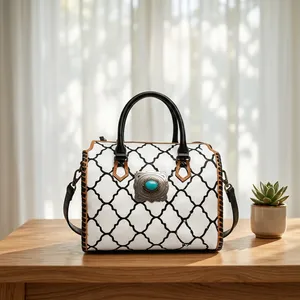 Sac à main de luxe en cuir véritable pour femme, motif losanges, chaînes décoratives, deux anses, fermeture éclair, grande taille, vente en gros - Product Image 4