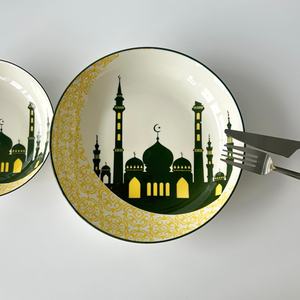 Service de vaisselle en céramique durable et écologique de conception européenne, avec motif à bord doré, assiettes noires et dorées pour restaurants et fêtes - Product Image 4