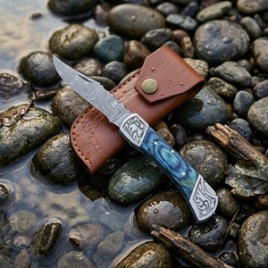 Couteau pliant artisanal en acier Damas de Pasha Enterprises, manche en bois bleu, étui en cuir, couteau de survie professionnel pour le camping - Product Image 3