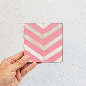 ชุดจานรองแก้วทรงสี่เหลี่ยมแบบโมเดิร์น FAIZA CRAFT ประดับด้วยกระดูกฝังลาย พร้อมทองเหลือง เป็นมิตรกับสิ่งแวดล้อม ขนาด 4x4 นิ้ว หนา 6 มม. ปรับแต่งความหนาได้ ผลิตในอินเดีย - Product Image 6