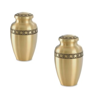 High Trending Brass Adult Cremation Urns <b>Top</b> Classic Metal Funeral Urns For Human Ashes Customized Size Shape Colour - Product Image 2