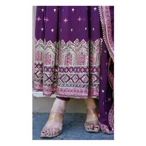 Vestido de Fiesta Salwar Kameez de Algodón de Diseño con Bordado de Lentejuelas - Product Image 2