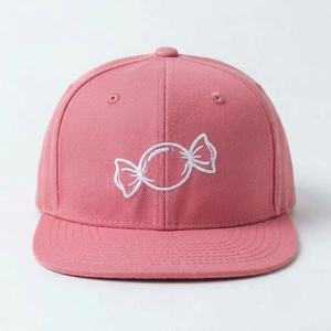 Casquette de baseball tendance 6 panneaux rose bonbon brodée, visière plate noire, style urbain, pour l'extérieur, ajustable - Product Image 1