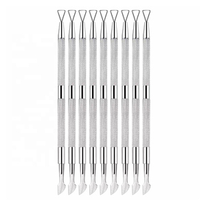 Pousse-cuticules carré double extrémité en acier inoxydable, réutilisable et durable, pour professionnels de la manucure, couleur et logo personnalisables - Product Image 1