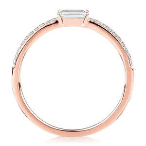 Anillo de compromiso/promesa de lujo para mujer, minimalista, con banda delgada pavé, de oro macizo de 14K y diamante solitario de corte esmeralda cultivado en laboratorio - Product Image 2