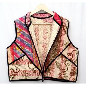 Veste matelassée Kantha 100% coton respirant pour femmes, faite à la main, motif floral, patchwork, fermeture boutonnée, sans manches, automne - Product Image 2