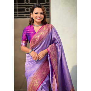 Sari Patola de Tela Pura Lavanda con Tejido Zari de Elite Weaves, con Tejidos en Contraste Intrincados, Ropa India y Pakistaní - Product Image 3