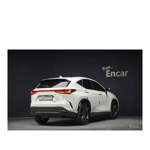 Lexus NX Premium 2024 con Cámara Trasera, Asientos de Cuero, Volante a la Izquierda - 17,632 km, 12 Meses de Garantía - Product Image 2