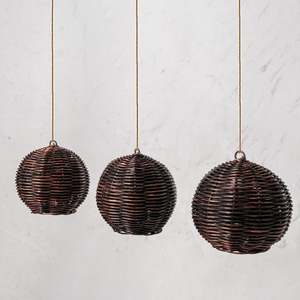 Boules de Noël artisanales en rotin, décorations d'arbre écologiques de haute qualité, boules suspendues. - Product Image 2