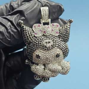 จี้ห้อยคอรูปตัวการ์ตูนแบบกำหนดเอง สไตล์ฮิปฮอป ประดับเพชรโมอิสซาไนต์ VVS เงินแท้ 925 จี้แบบเหรียญ ประดับเพชรเต็มชิ้น สไตล์แร็ปเปอร์ จี้แบบหรูหรา ของขวัญ - Product Image 2