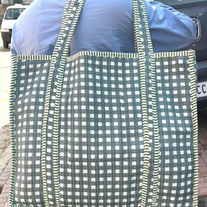 Cotton Quilted Tote Bag Handmade Eco Friendly Reusable Shopping Bag For Daily Essentials And Travel At Wholesale Price - Product Image 5